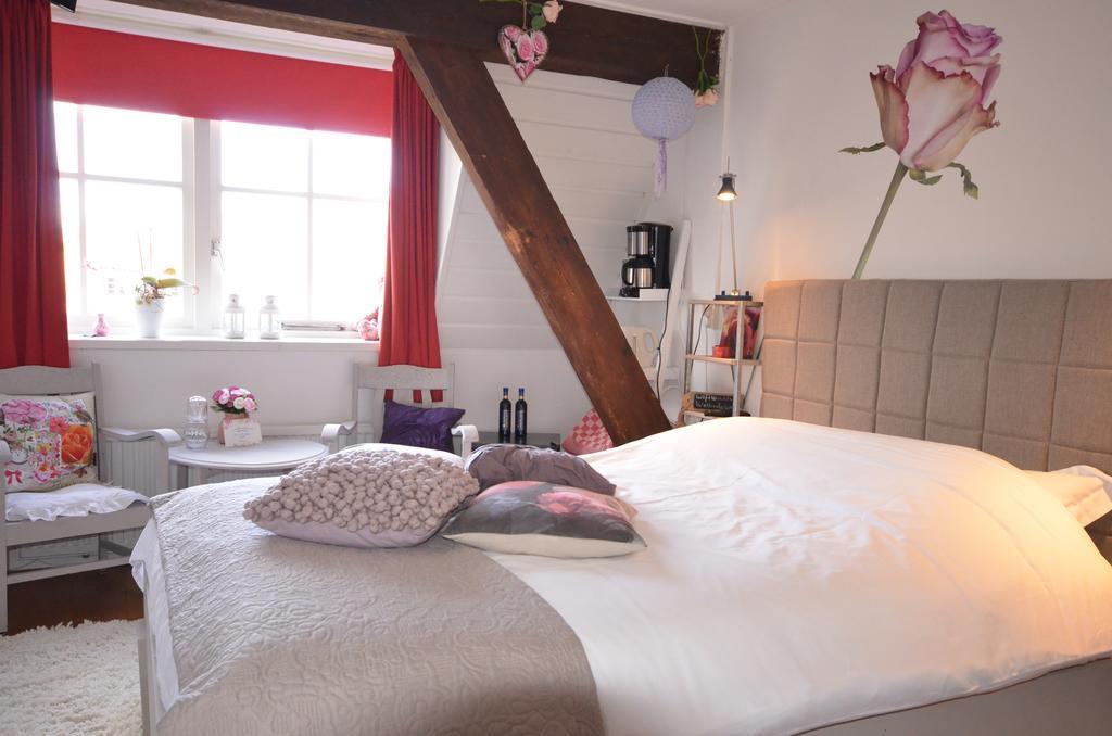 Bed and Breakfast Bloemenhoeve Birdaard Экстерьер фото