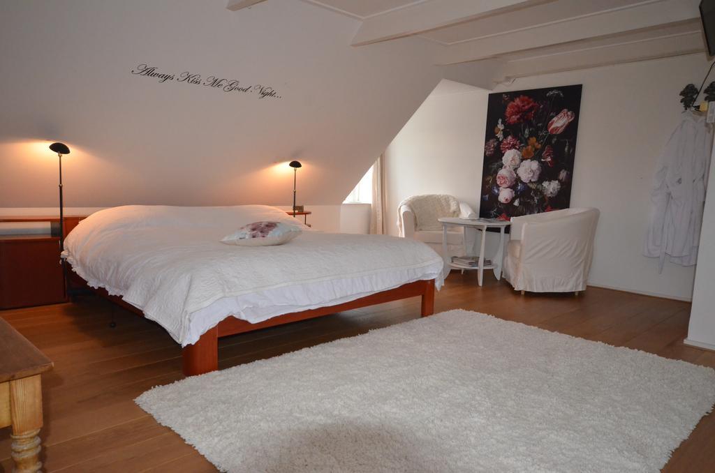 Bed and Breakfast Bloemenhoeve Birdaard Экстерьер фото